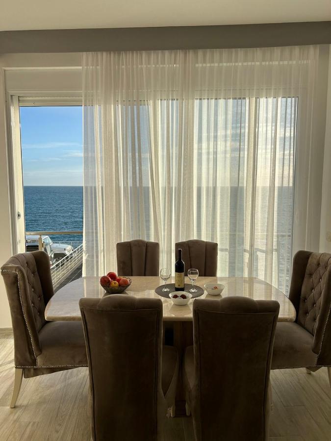Paradise Beachfront View 2 Добра вода Екстериор снимка