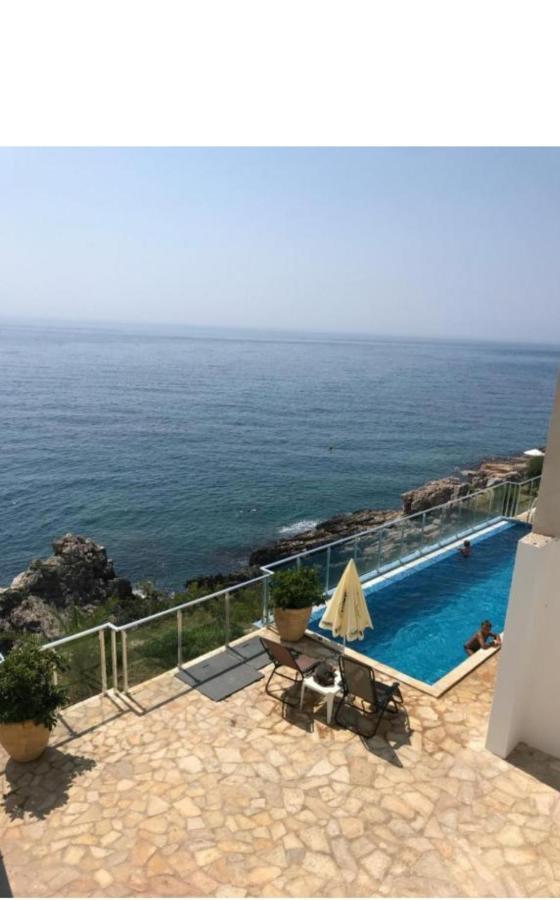 Paradise Beachfront View 2 Добра вода Екстериор снимка