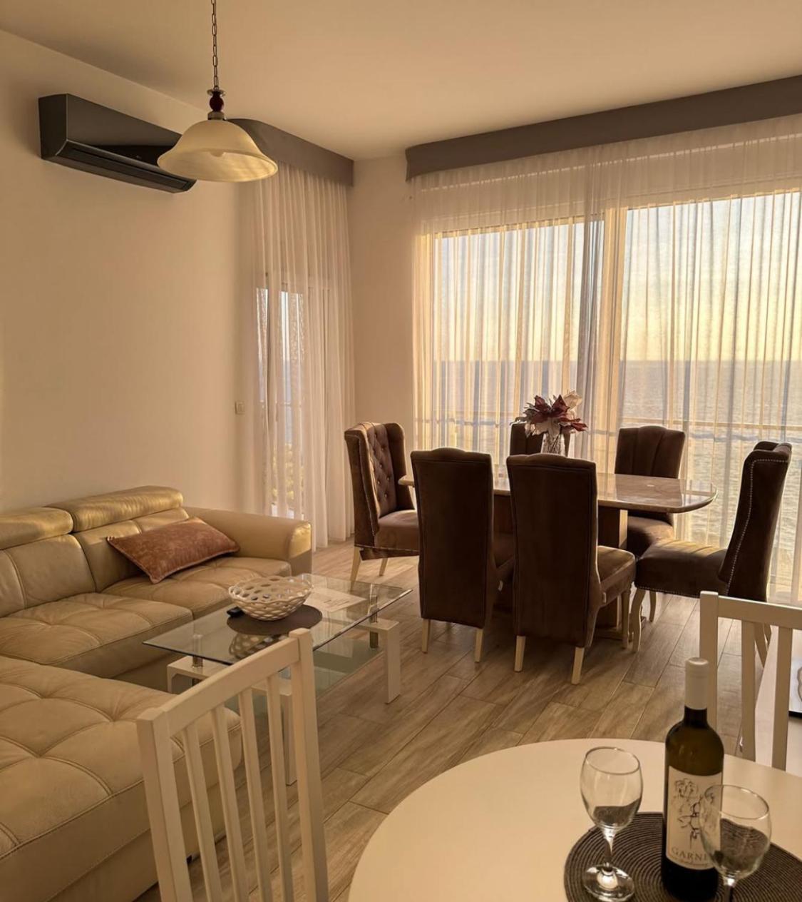 Paradise Beachfront View 2 Добра вода Екстериор снимка